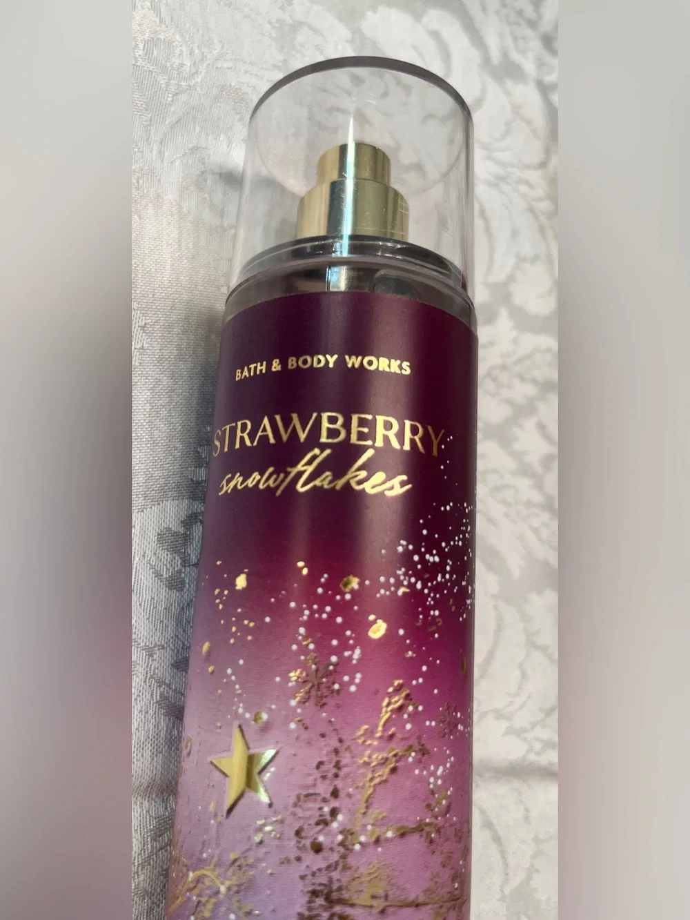 Bath & Body Works Strawberry Snowflakes Fine Fragrance Mist